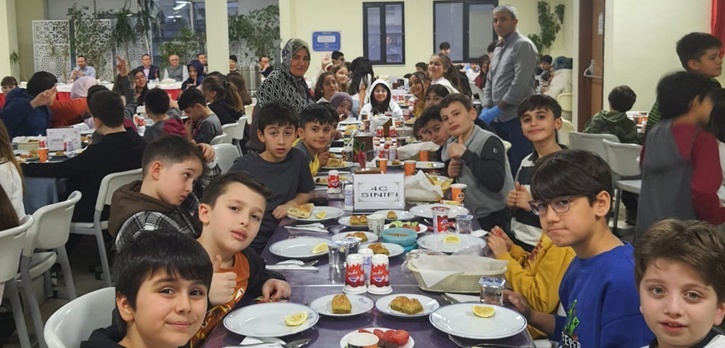 4 C Sınıfı İftar Sevinci