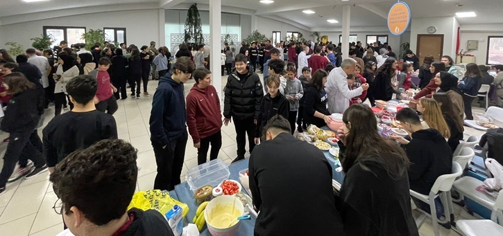 Lisemizin Hayır Çarşısı