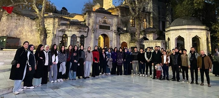 Eyüp Sultan'da Sabah Namazı