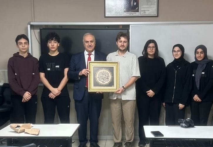 Öncü Düşünce Okulu'na Kısa Bir Mola